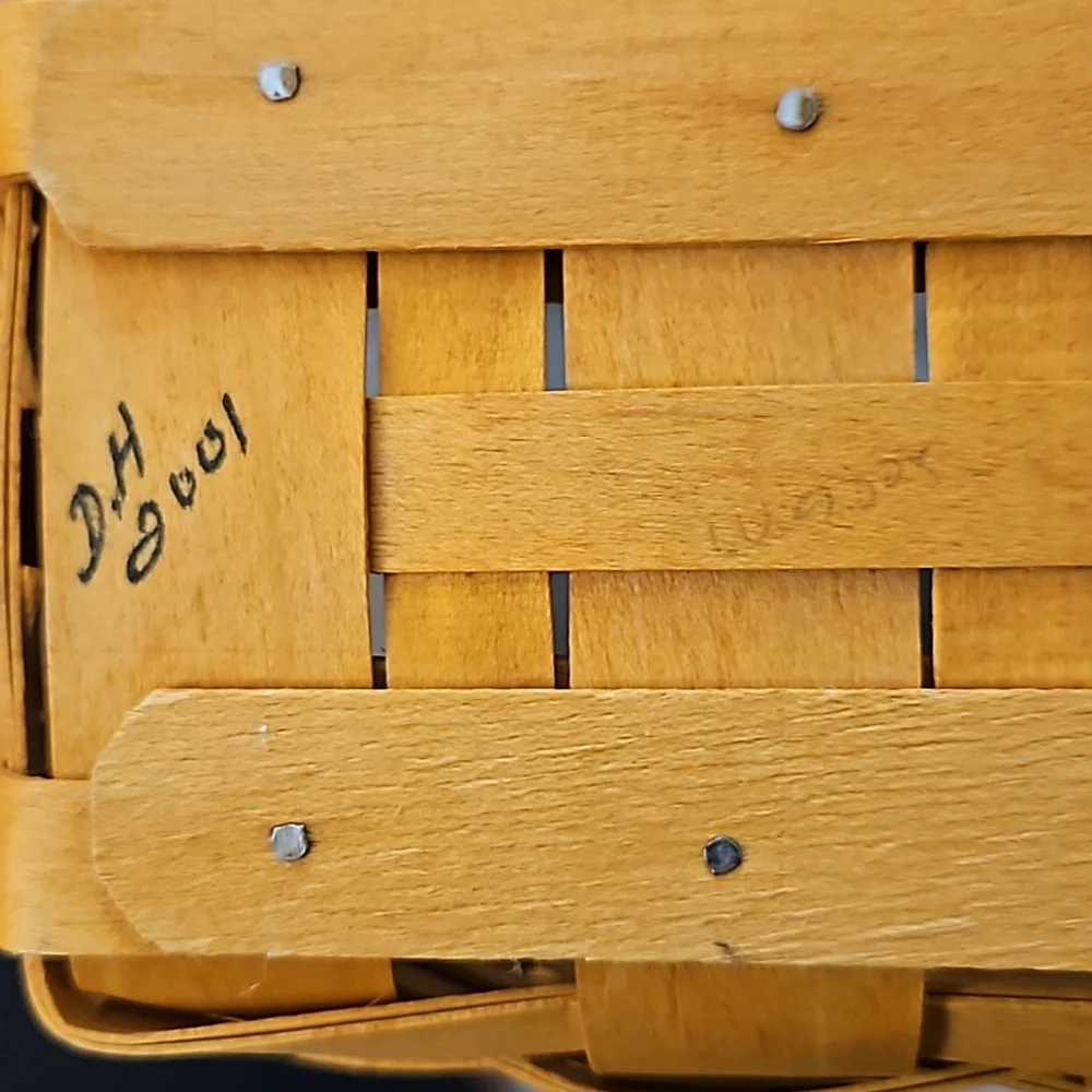 Longaberger 2001 Basket